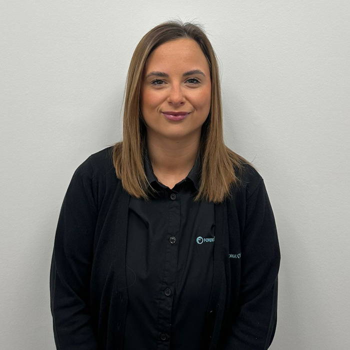Aleisha-Kennedy-Optical-Assistant